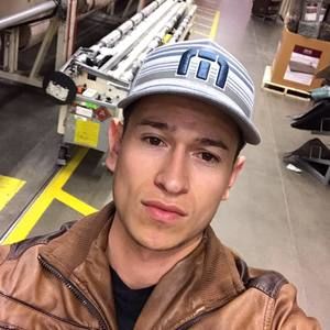 Meet your Posher, Aaron